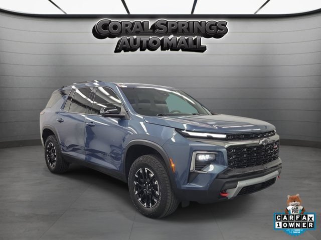 Used 2025 Chevrolet Traverse Z71 w/ Enhanced Driving Package AWD/4WD image 1