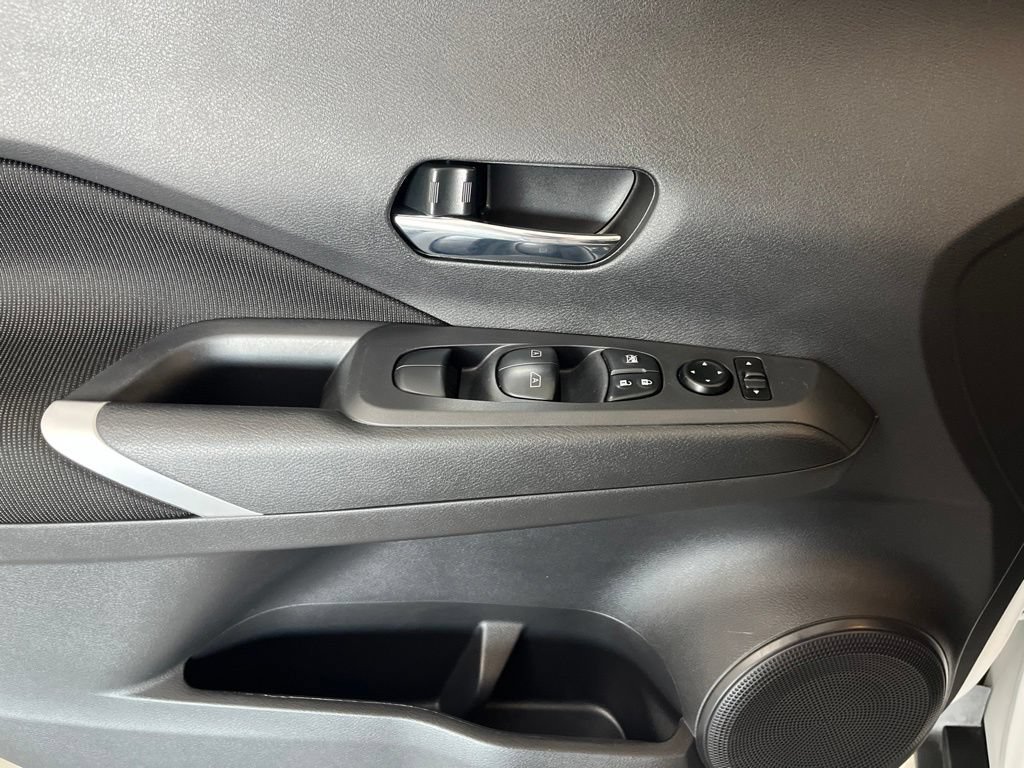 Used 2024 Nissan Kicks SV FWD image 50