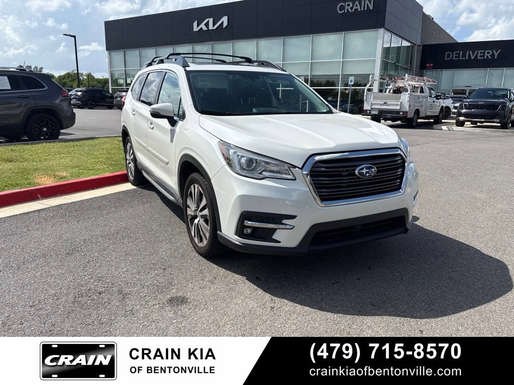 Used 2022 Subaru Ascent Limited w/ Technology Package AWD/4WD image 2