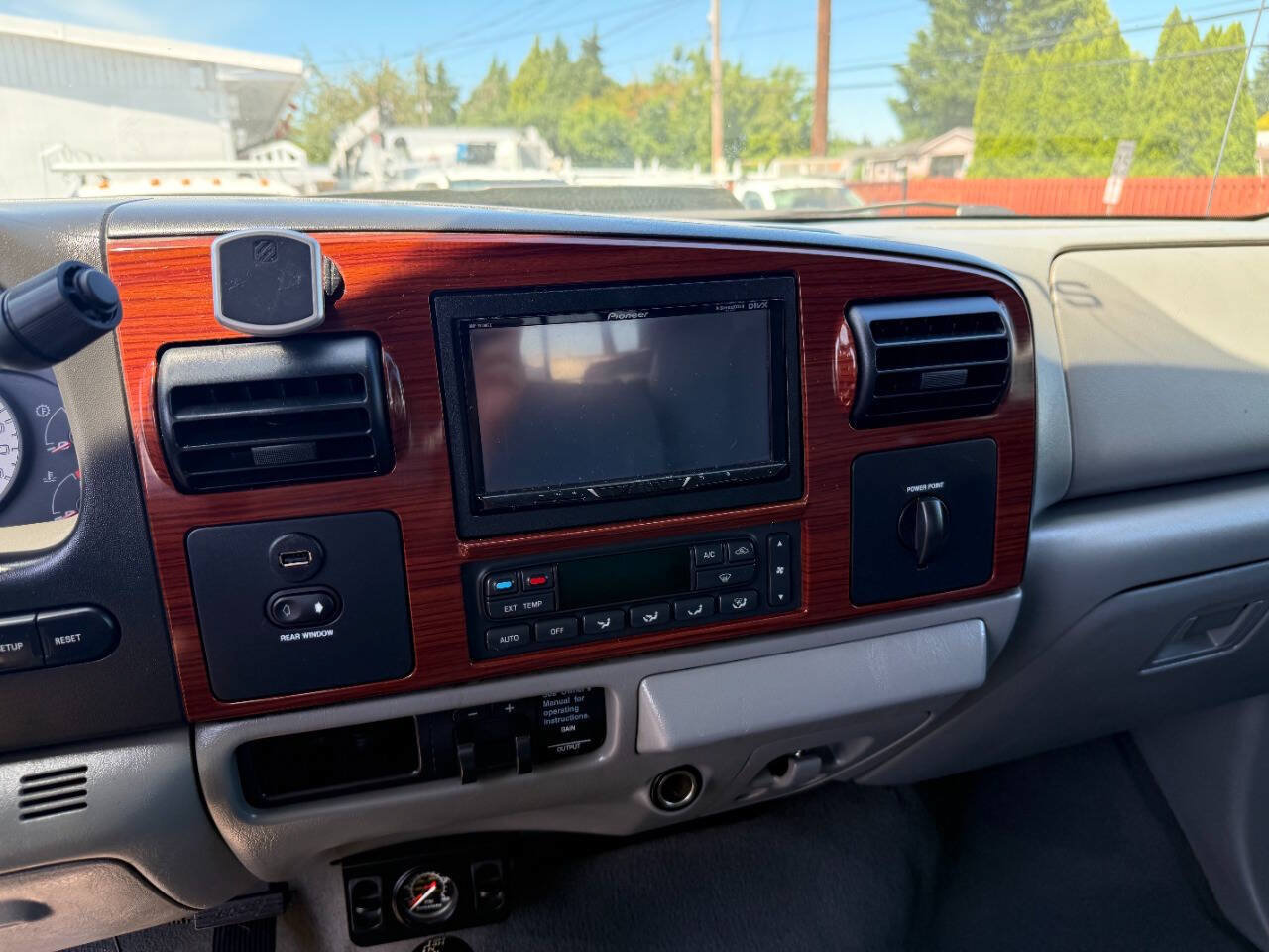Used 2006 Ford F250 Lariat AWD/4WD image 22