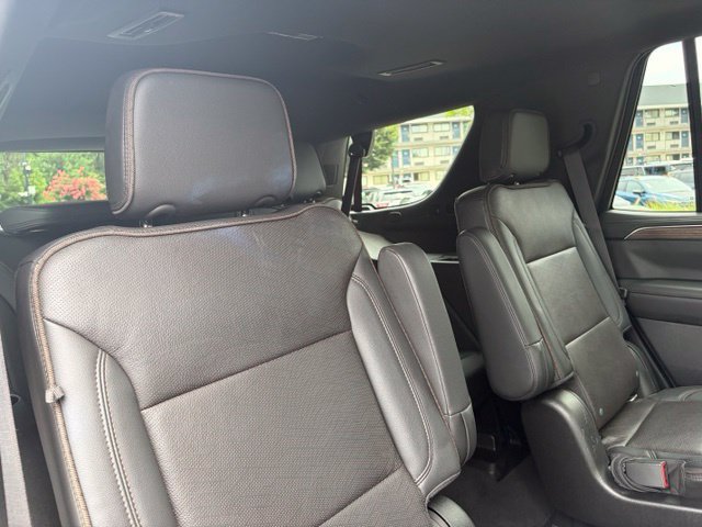 Used 2021 Chevrolet Tahoe High Country w/ Premium Package AWD/4WD image 32