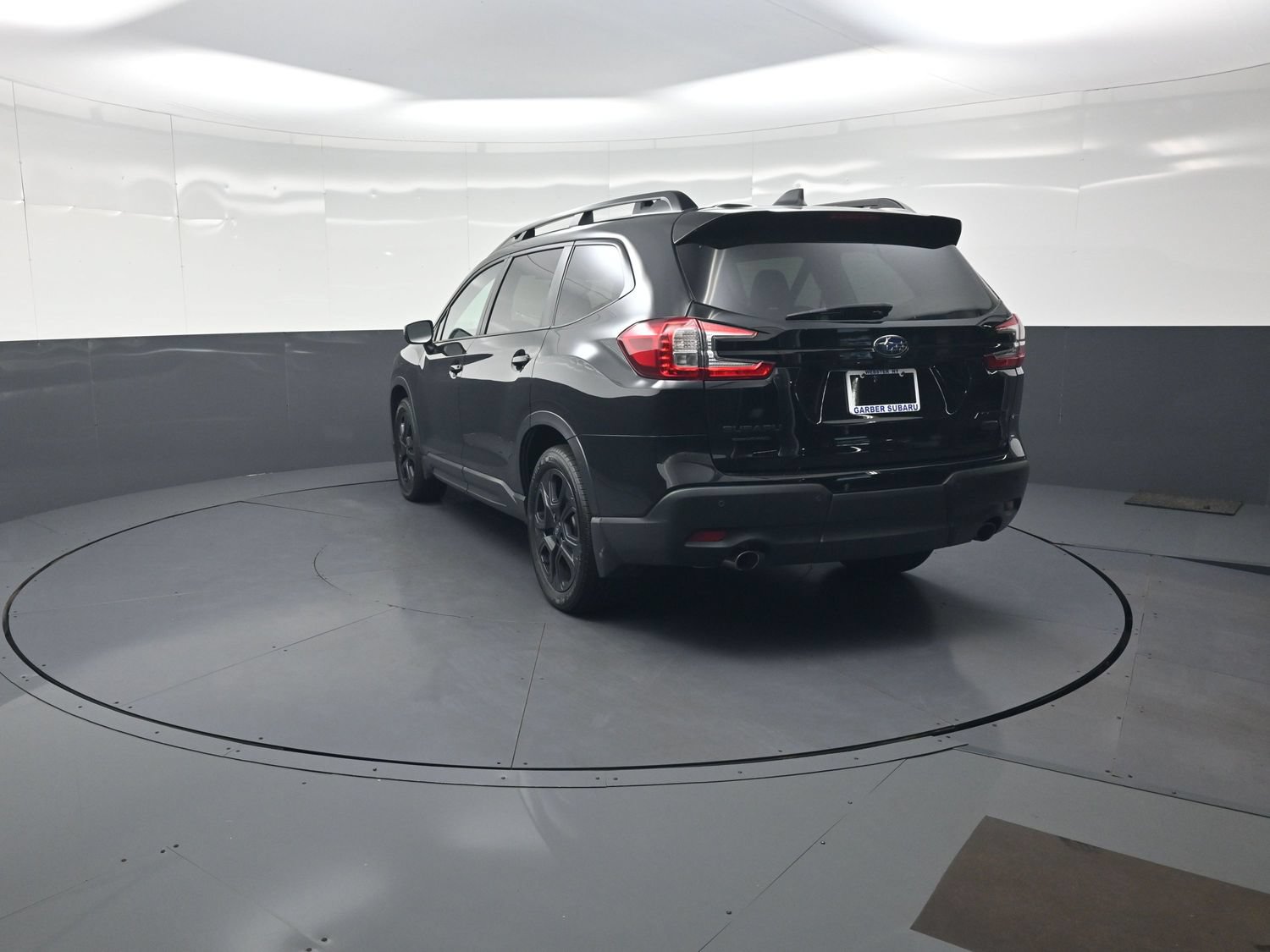Used 2023 Subaru Ascent Onyx Edition AWD/4WD image 5