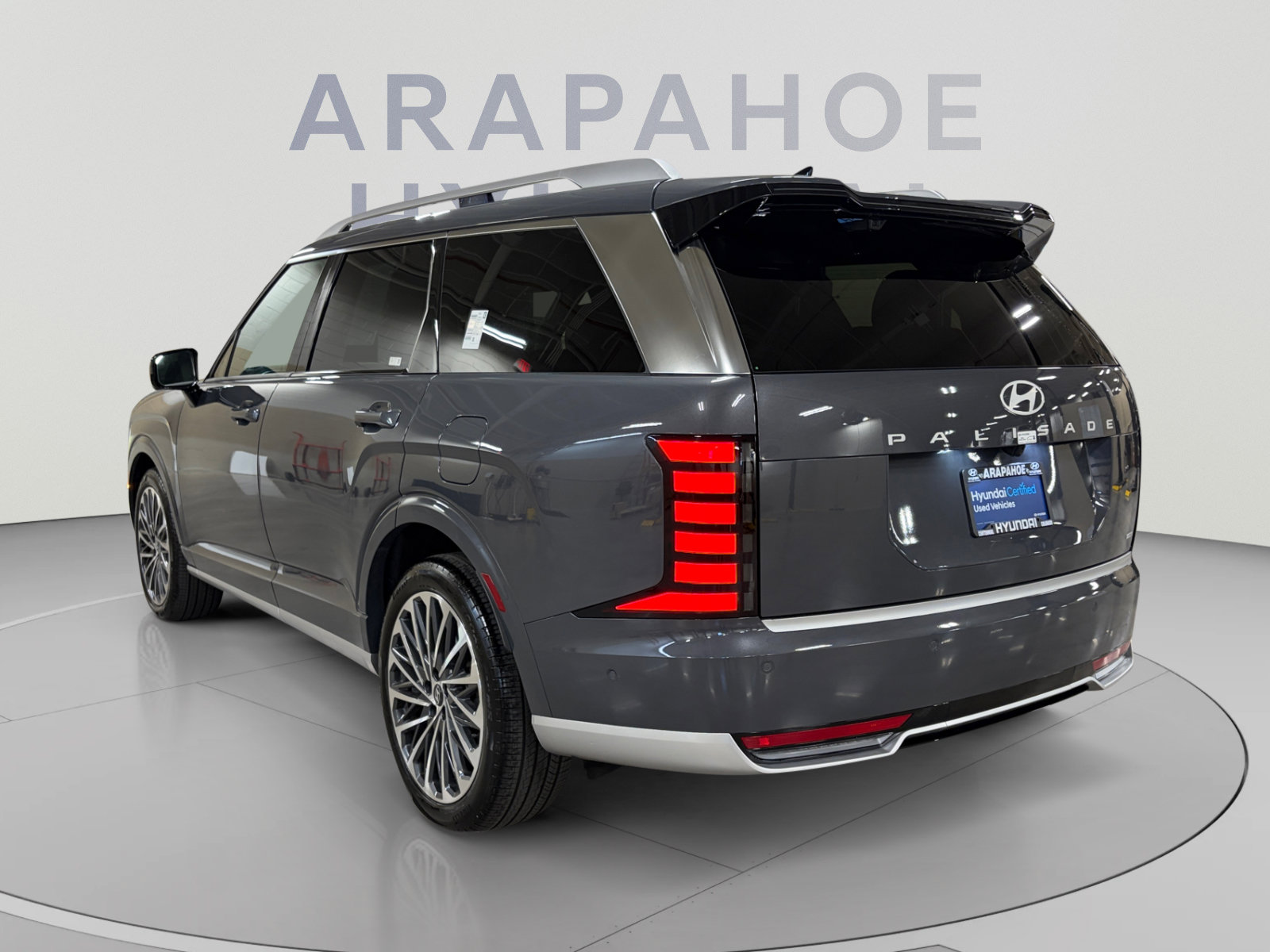 Used 2026 Hyundai Palisade Calligraphy AWD/4WD image 3