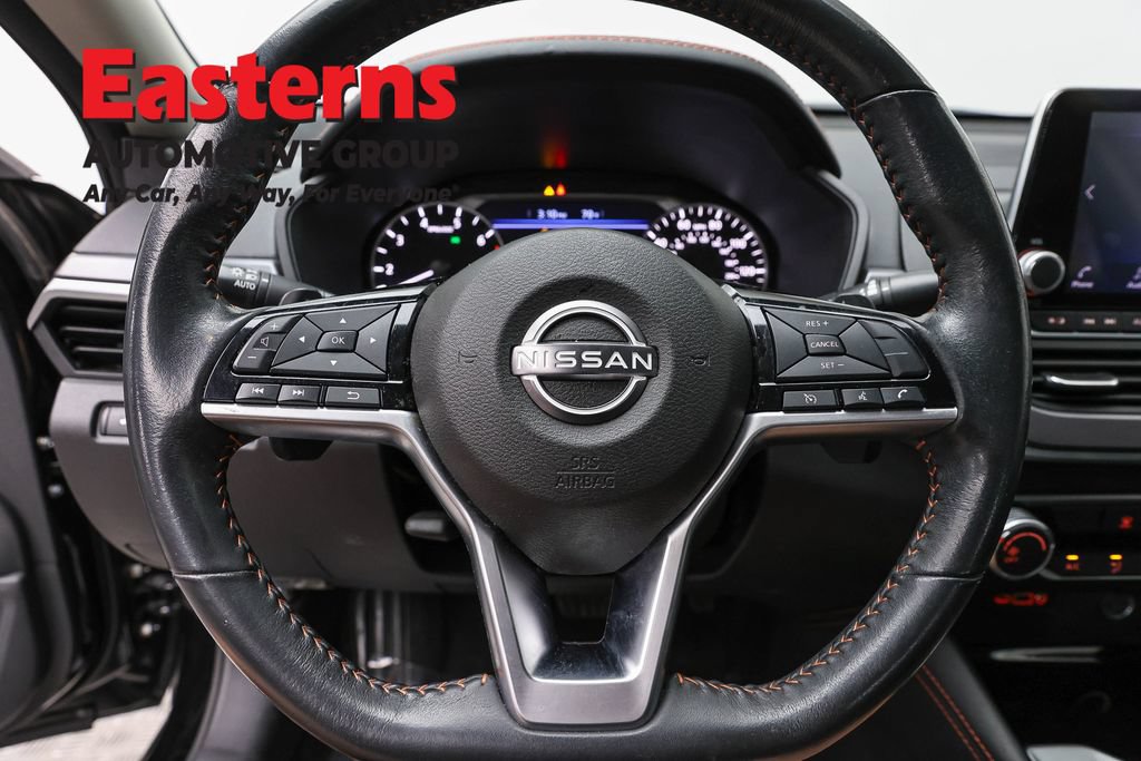Used 2023 Nissan Altima 2.5 SR AWD/4WD image 10