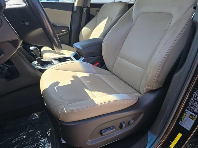 Used 2019 Hyundai Santa Fe XL SE w/ SE Premium Package 02 FWD image 5