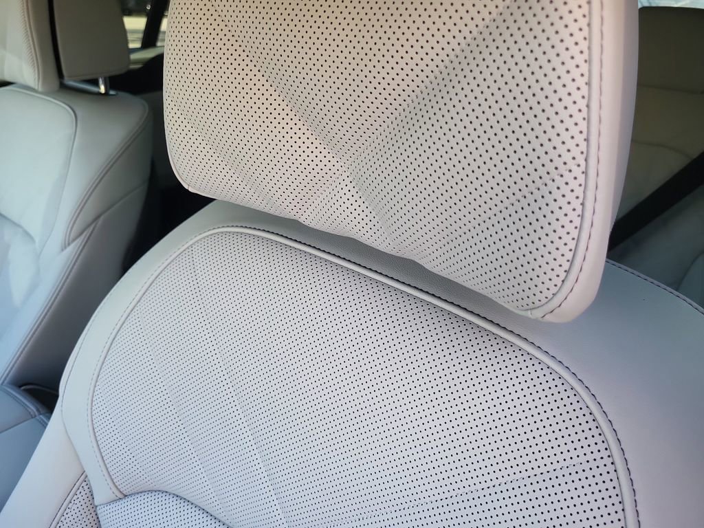 New 2026 BMW X6 xDrive40i image 19