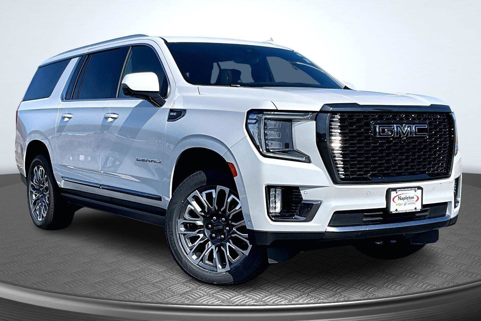 Used 2023 GMC Yukon XL Denali Ultimate image 13