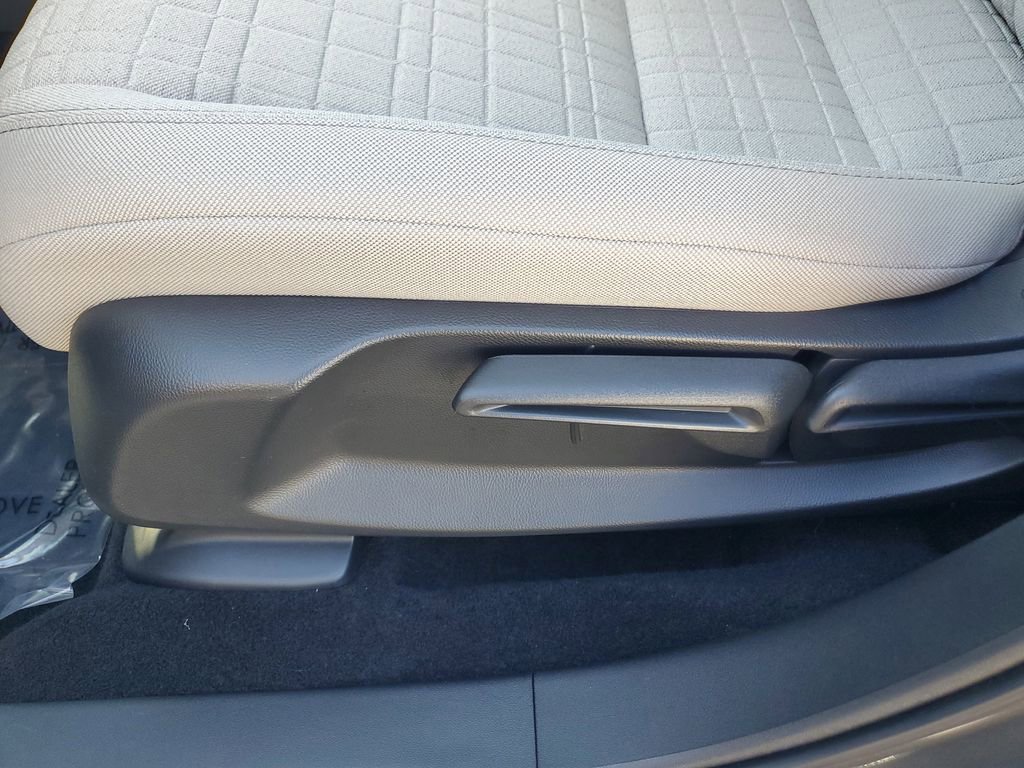 Certified 2026 Honda HR-V LX image 21