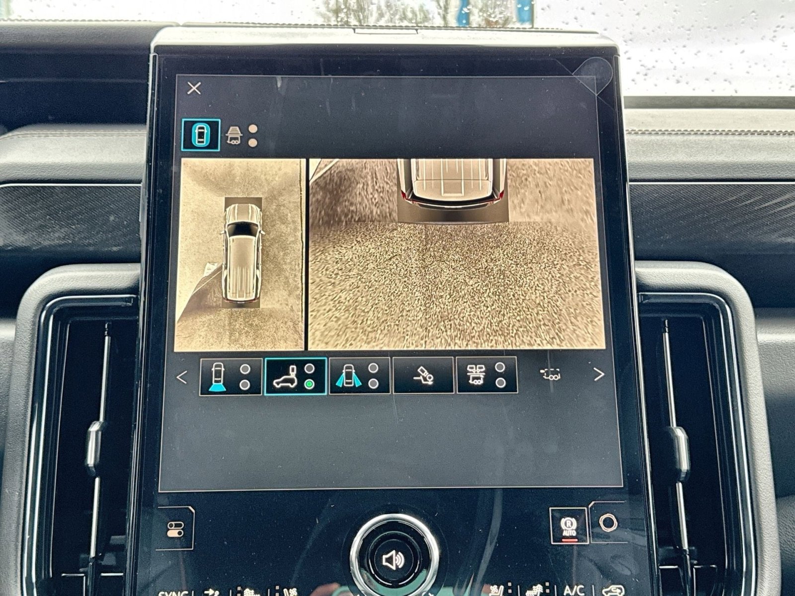 New 2026 GMC Yukon XL AT4 w/ AT4 Premium Plus Package image 19