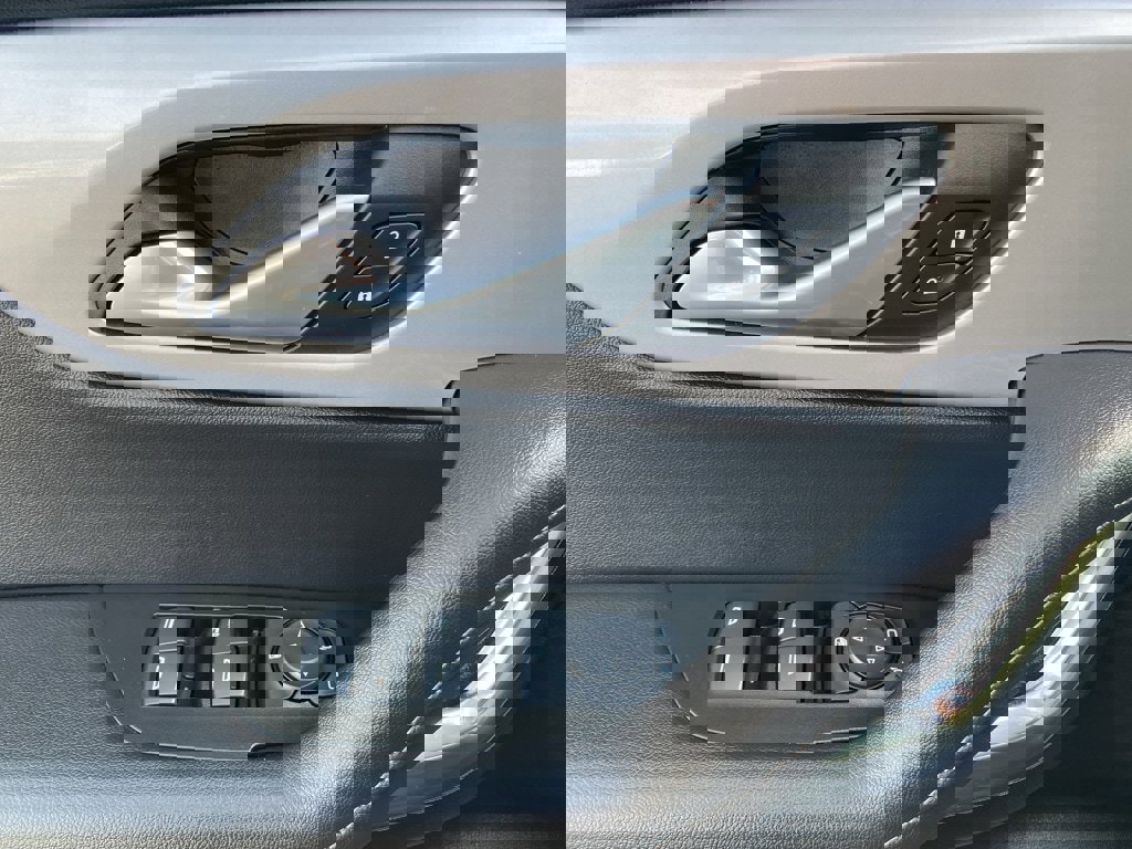 Used 2022 Chevrolet Blazer LT image 21