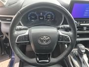 Used 2023 Toyota Highlander Limited FWD image 15