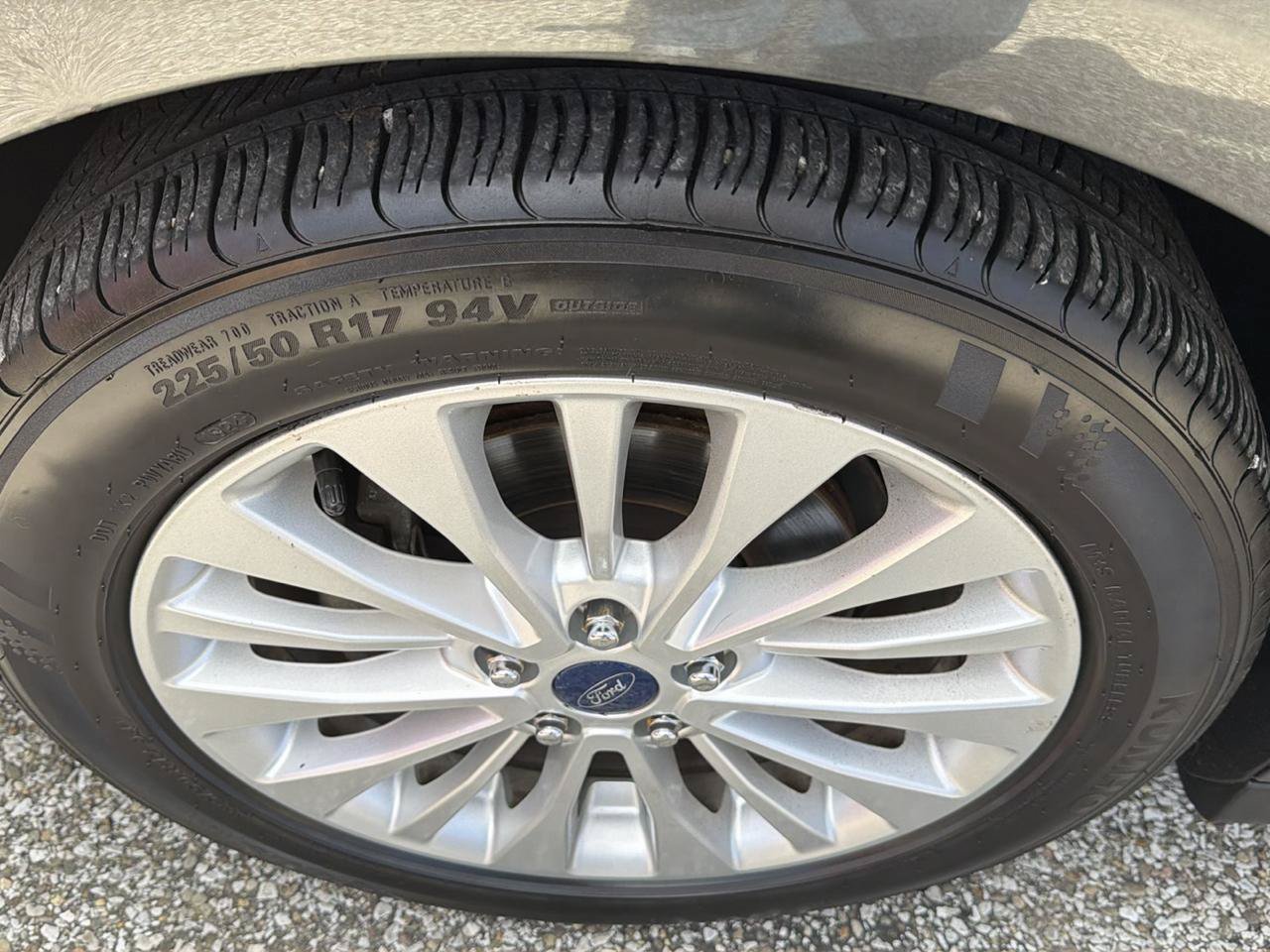 Used 2018 Ford C-MAX SE w/ Cold Weather Package FWD image 8