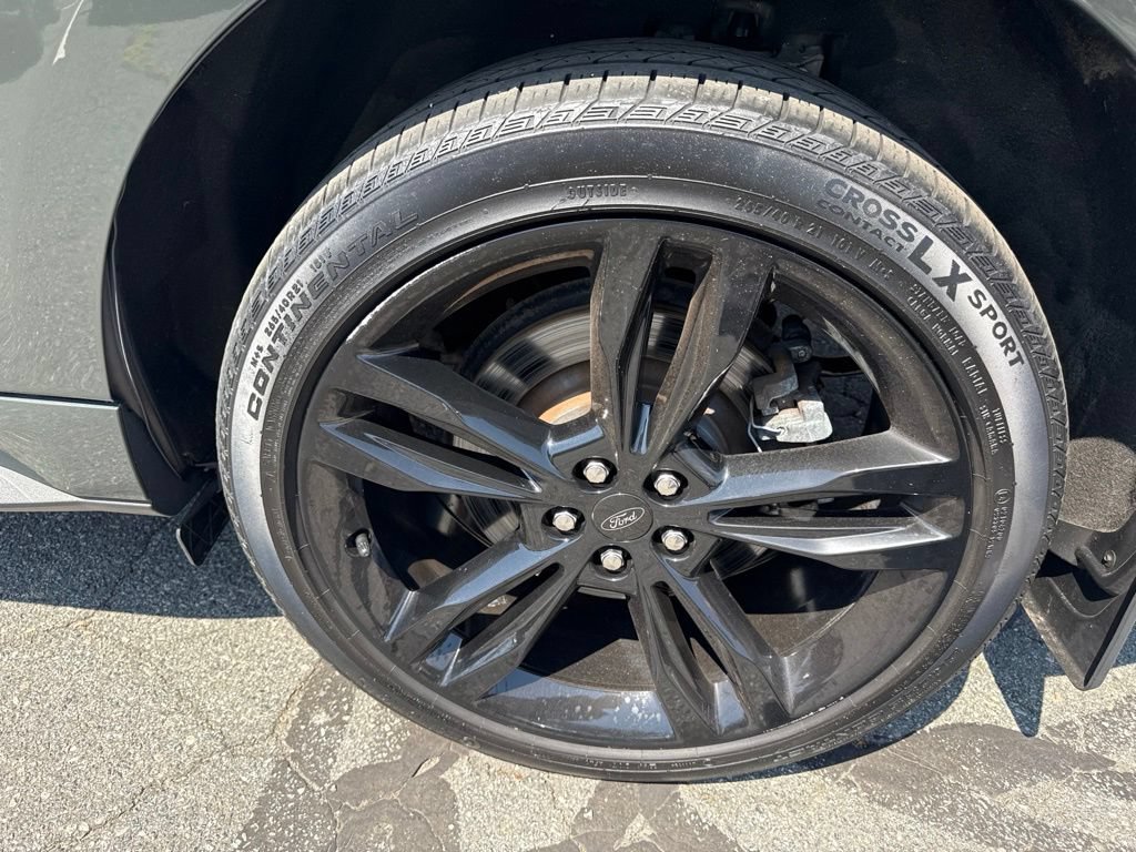 Used 2022 Ford Edge ST w/ Equipment Group 401A AWD/4WD image 12