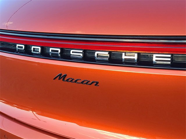 Used 2023 Porsche Macan Turbo image 35