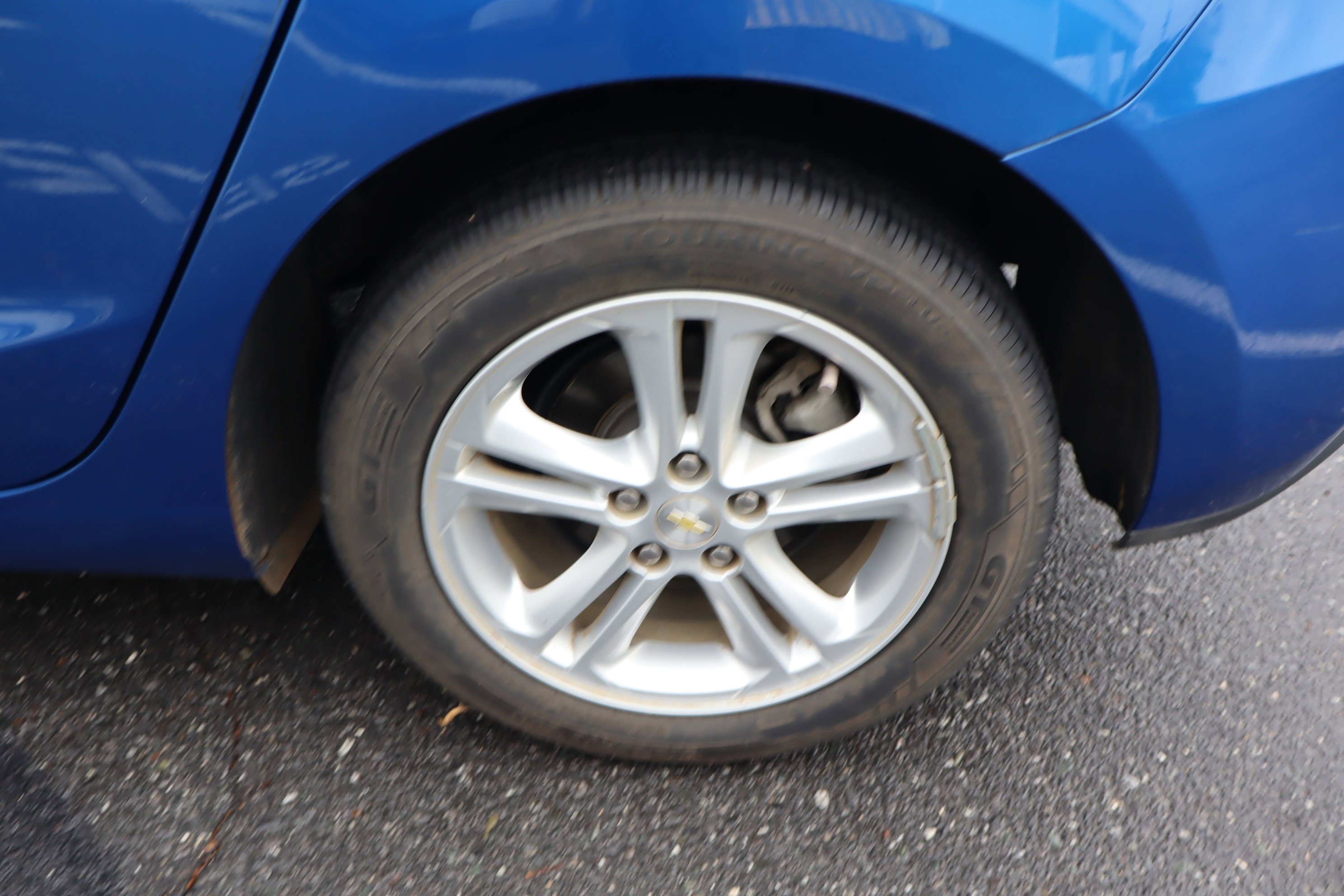 Used 2018 Chevrolet Cruze LT w/ Convenience Package image 39