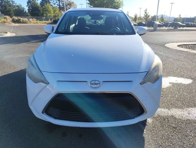 Used 2016 Scion iA FWD image 8