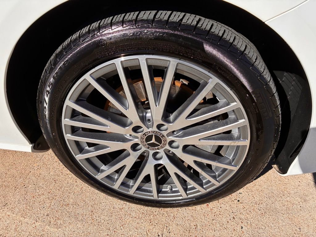 Used 2025 Mercedes-Benz CLA 250 4MATIC image 2