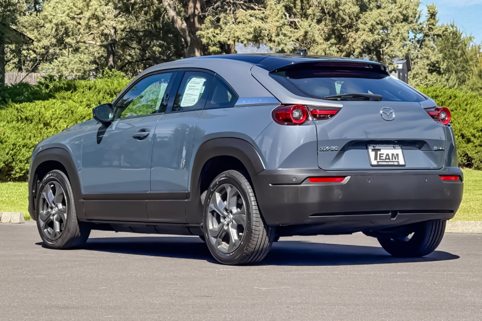 Used 2022 MAZDA MX-30 Electric w/ Premium Plus Pkg FWD image 6