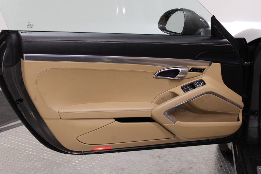 Used 2016 Porsche 911 Carrera S image 17