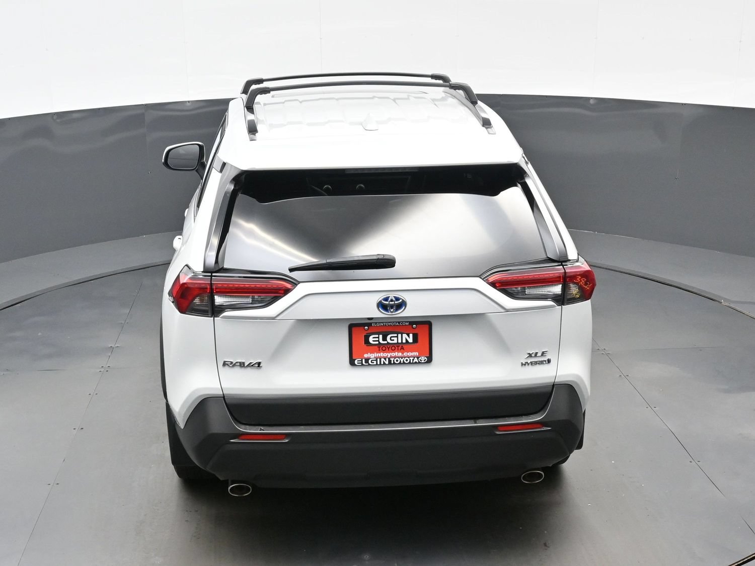 Used 2024 Toyota RAV4 XLE Premium AWD/4WD image 39