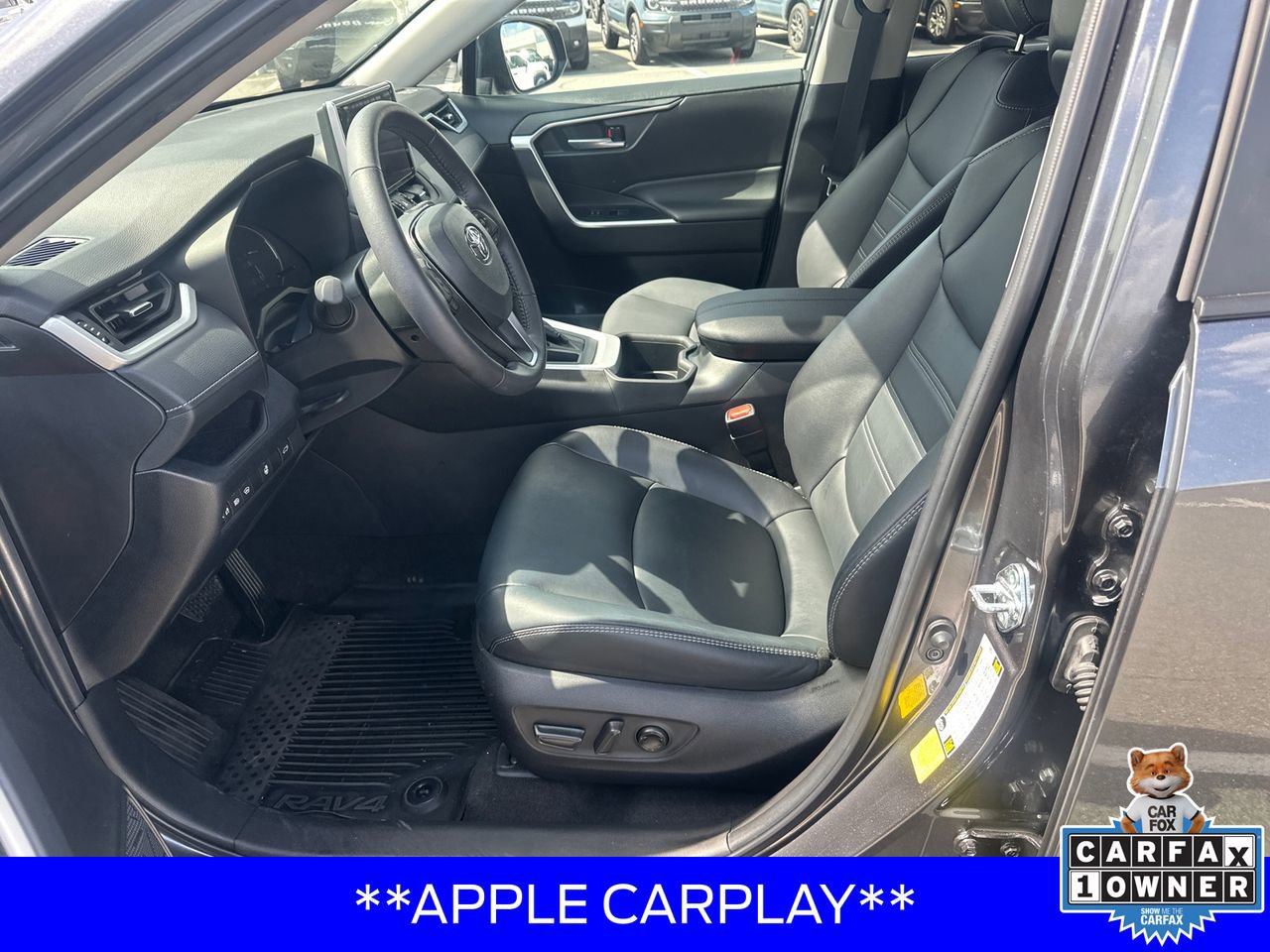 Used 2023 Toyota RAV4 XLE Premium image 9