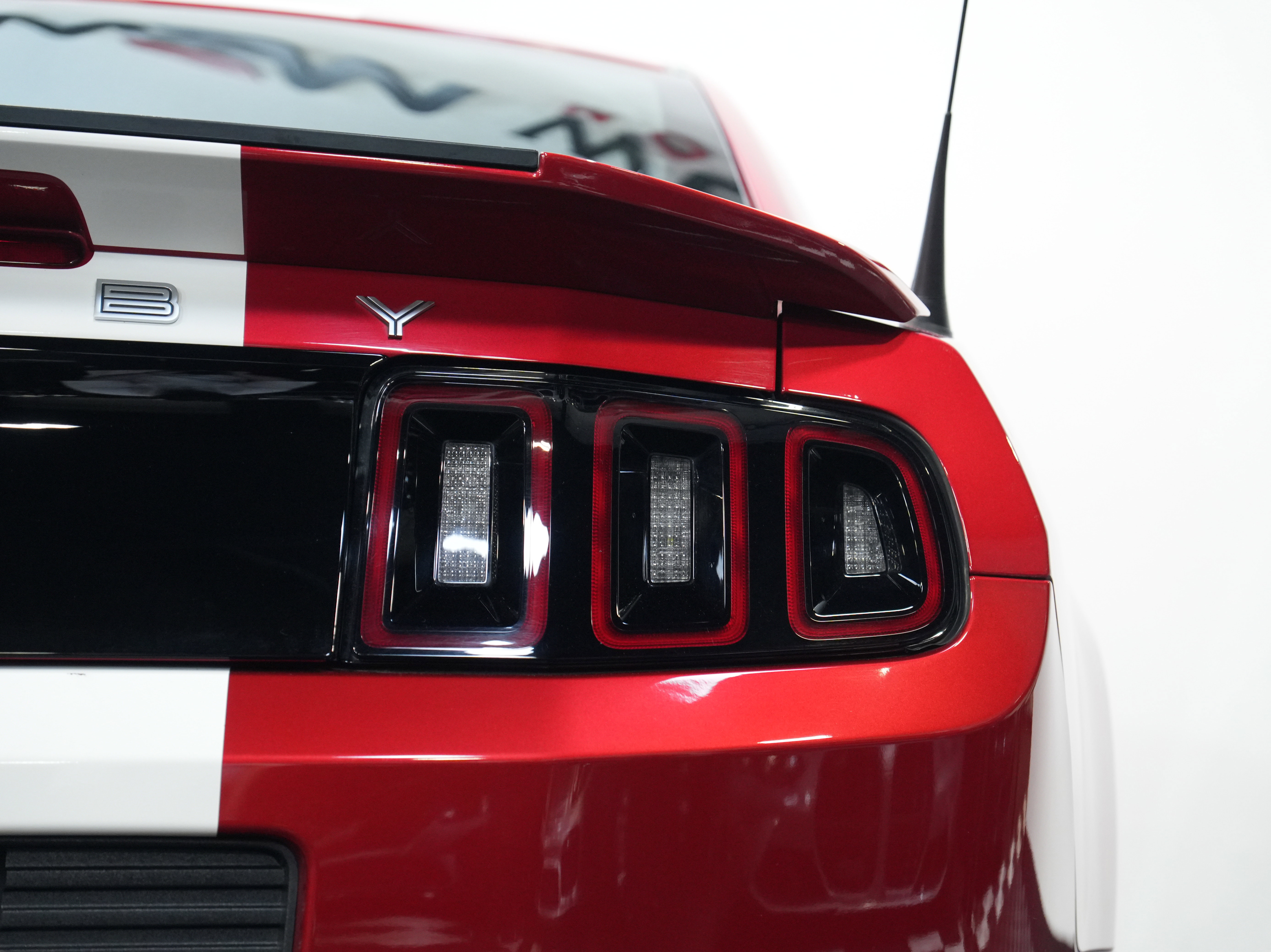 Used 2013 Ford Mustang Shelby GT500 w/ Electronics Pkg image 16