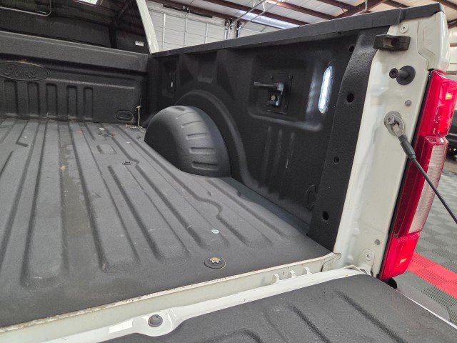 Used 2020 Ford F250 Lariat w/ Lariat Ultimate Package AWD/4WD image 34