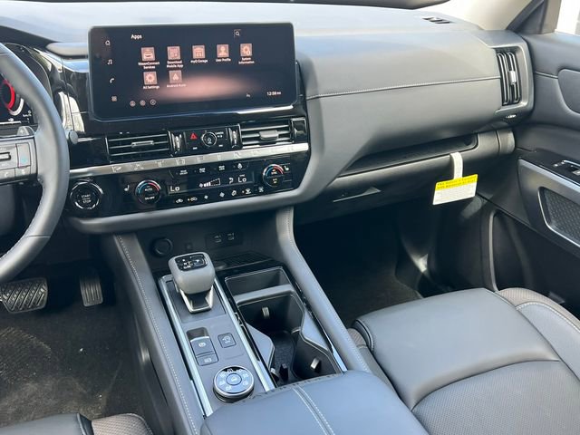 New 2026 Nissan Pathfinder SL AWD/4WD image 34