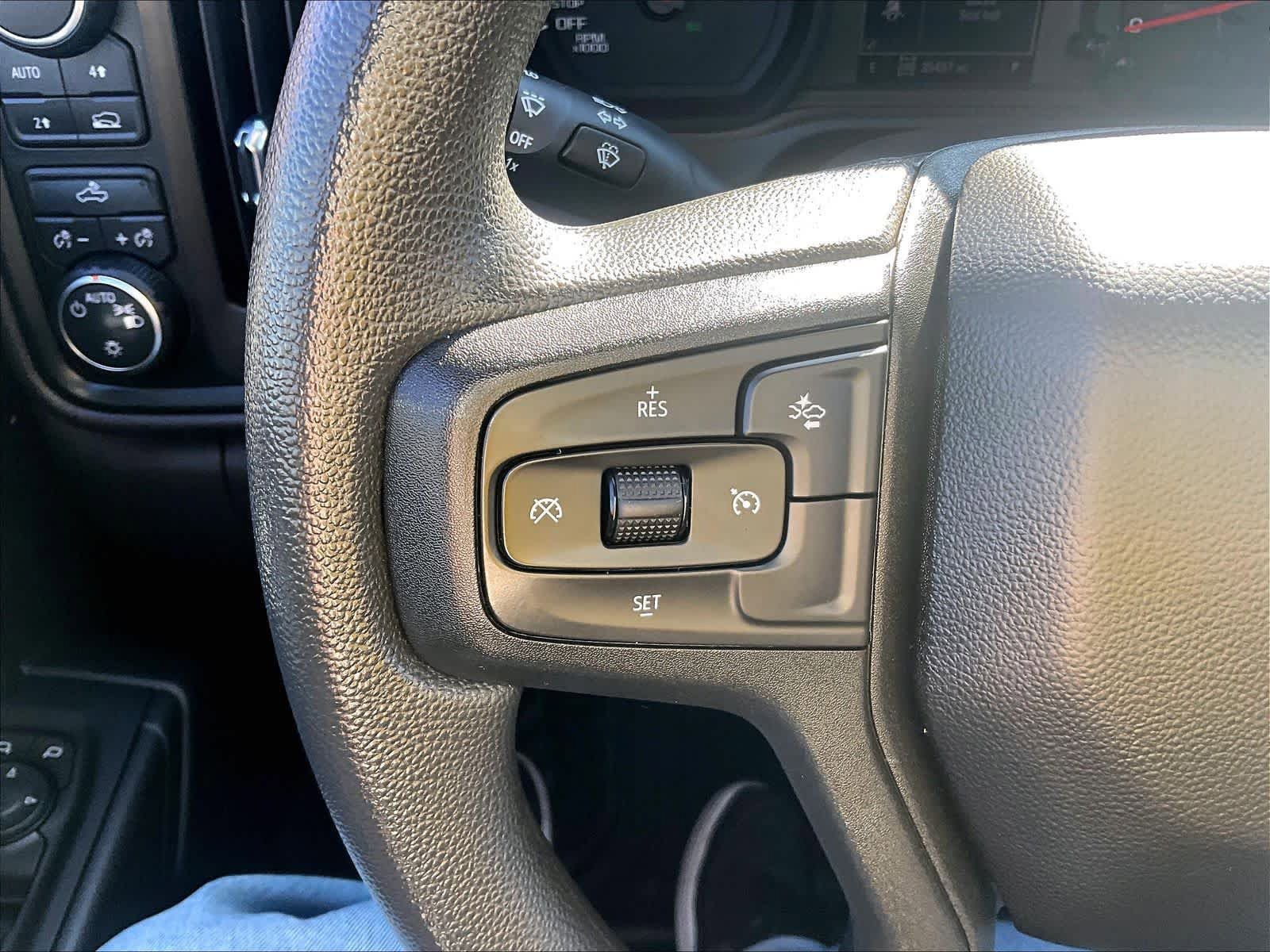 Used 2023 Chevrolet Silverado 1500 Custom AWD/4WD image 23