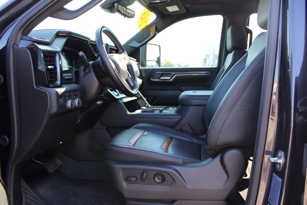Used 2024 GMC Sierra 2500 AT4 w/ AT4 Premium Plus Package image 15