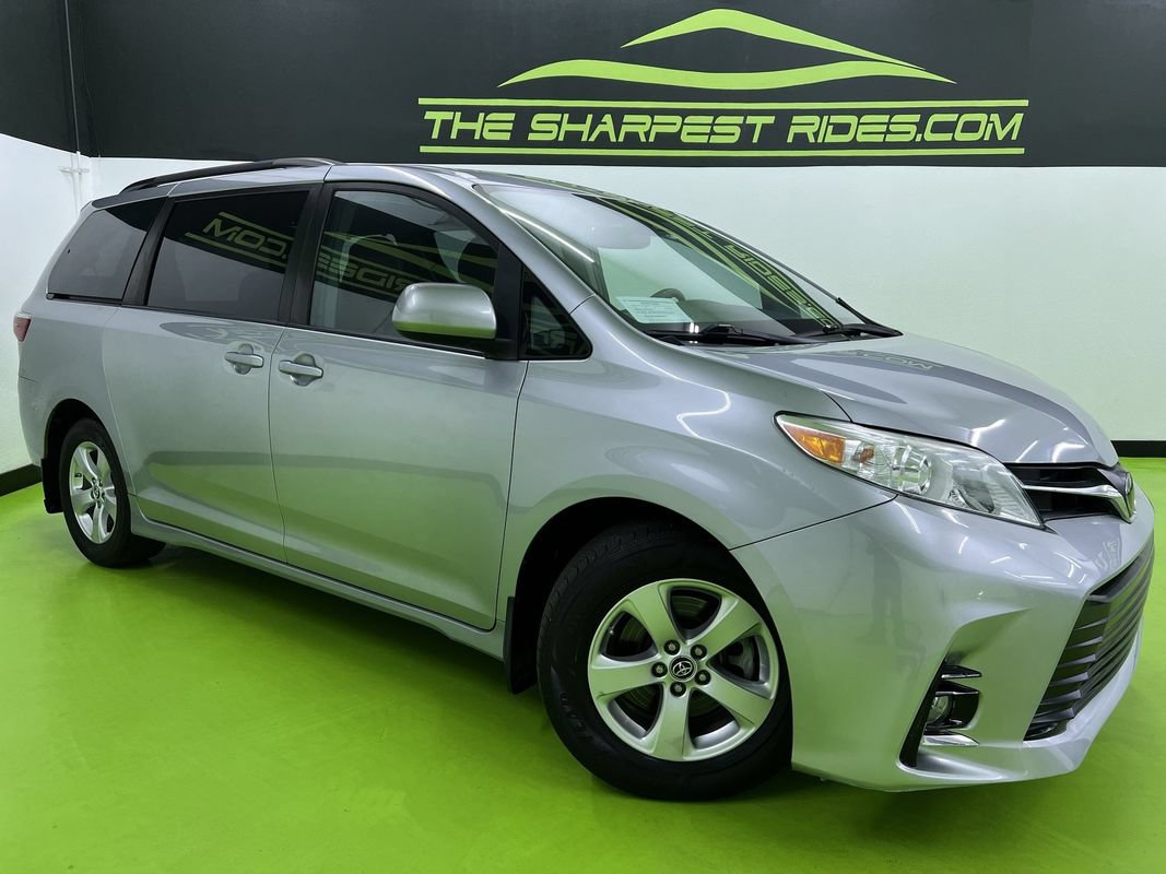 Used 2018 Toyota Sienna LE FWD image 1