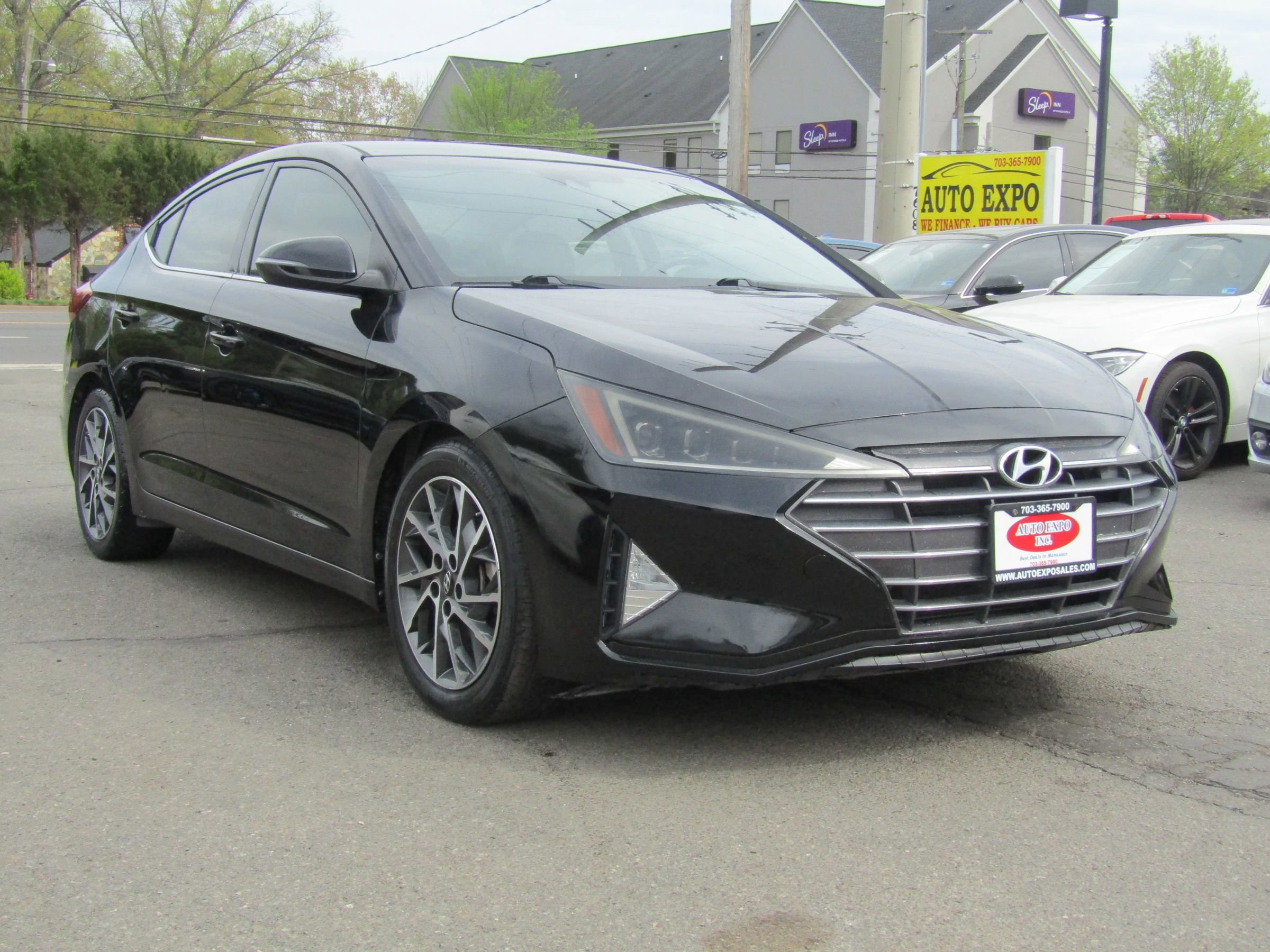 Used 2019 Hyundai Elantra Limited FWD image 1