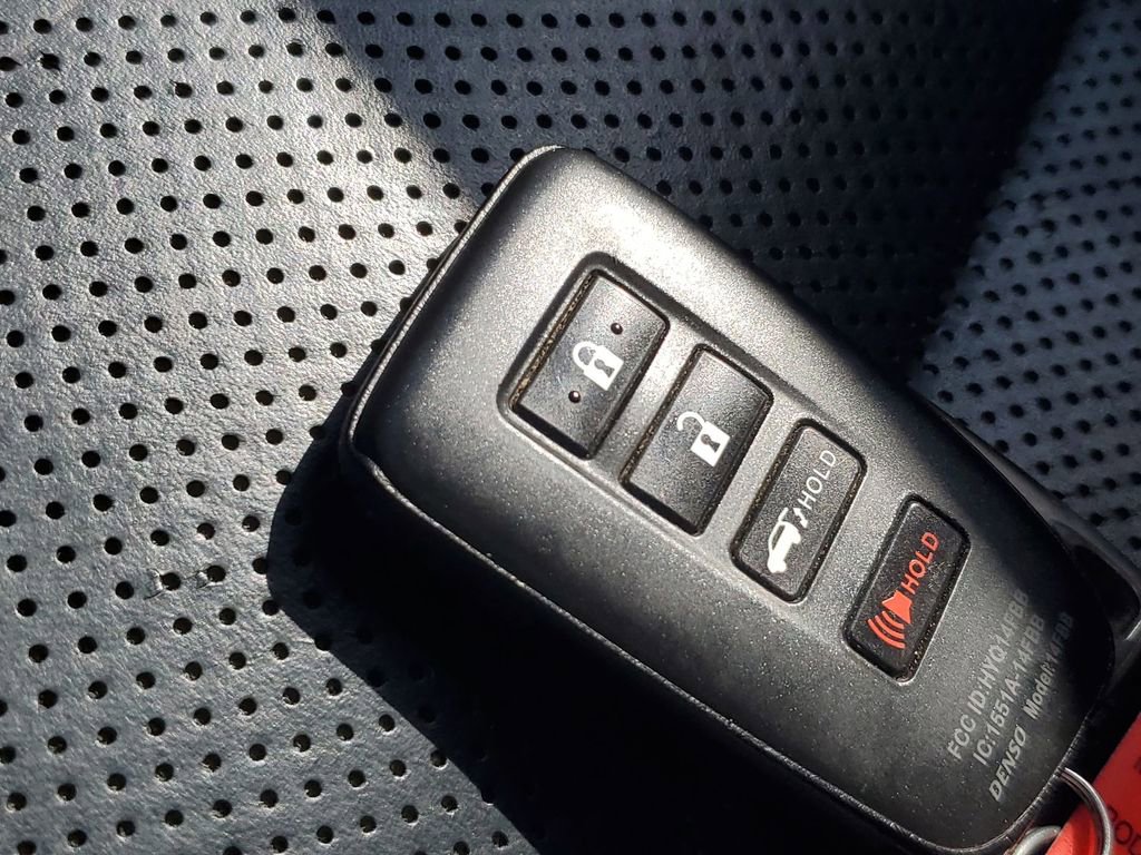Used 2018 Lexus RX 350L FWD image 40