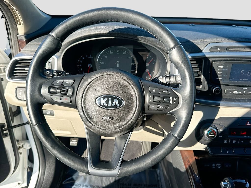 Used 2016 Kia Sorento EX w/ EX Premium Package image 11
