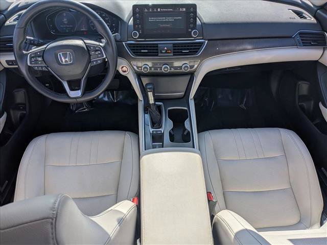Used 2018 Honda Accord Touring image 14