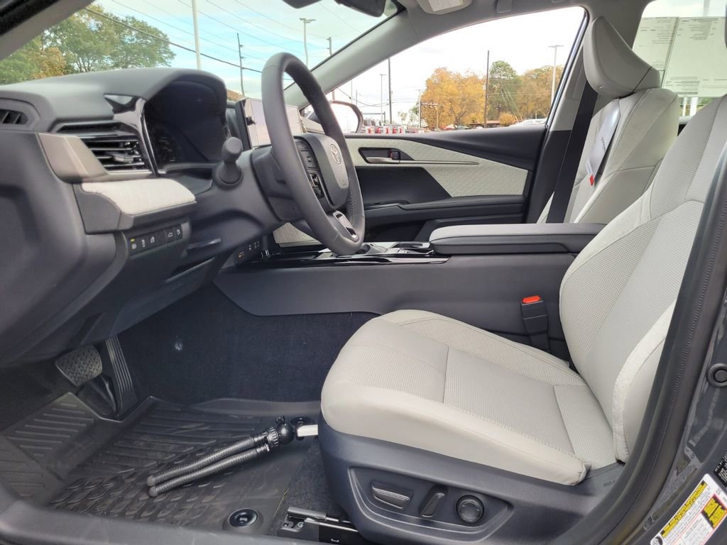 New 2026 Toyota Camry XLE image 4