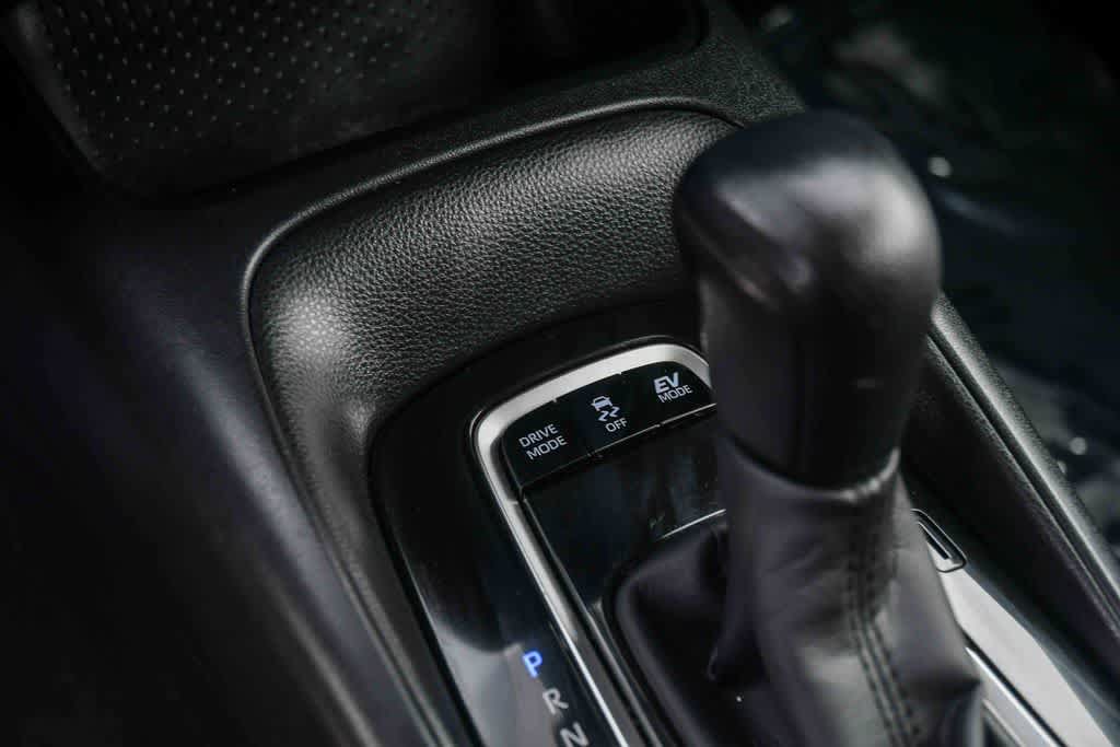Used 2021 Toyota Corolla LE w/ Carpet Mat Package (TMS) FWD image 20