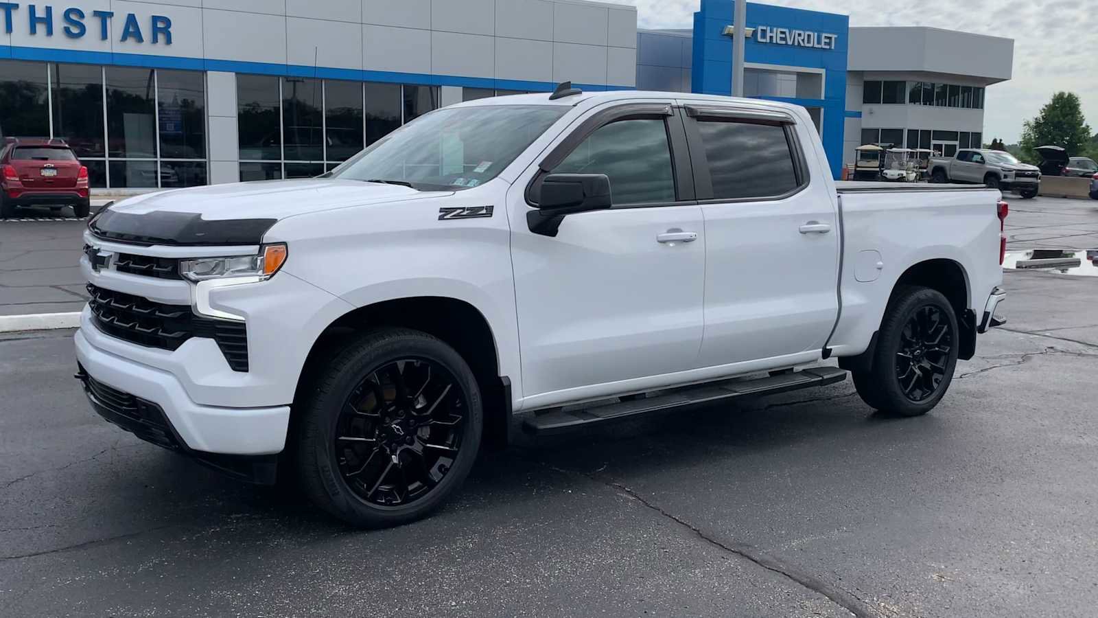 Used 2022 Chevrolet Silverado 1500 RST AWD/4WD image 4