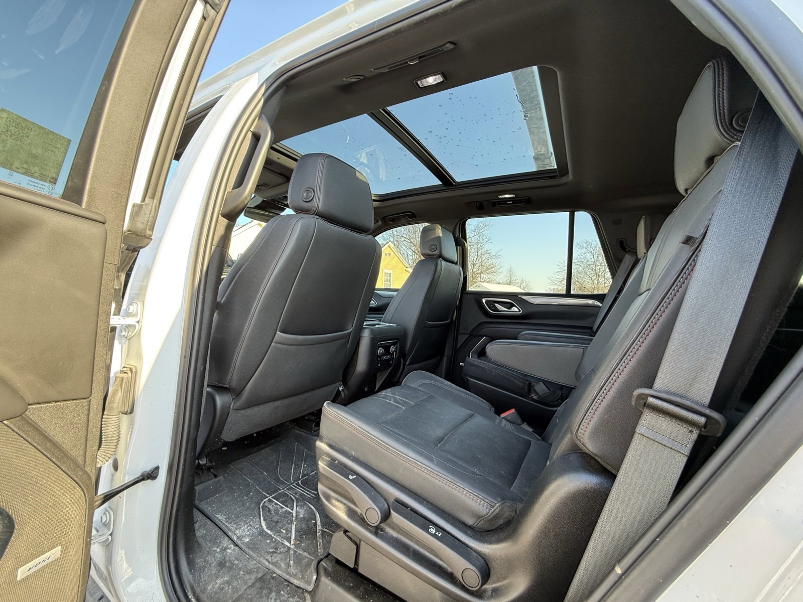 Used 2024 Chevrolet Tahoe RST w/ Luxury Package image 24