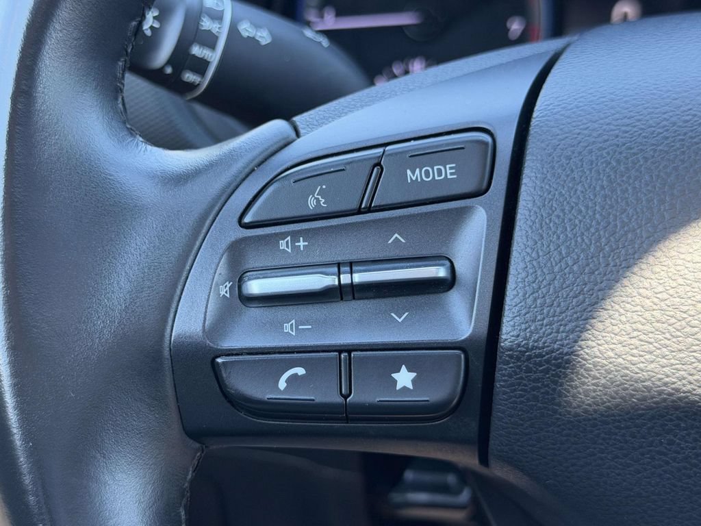 Certified 2023 Hyundai Kona SEL w/ Convenience Package AWD/4WD image 24