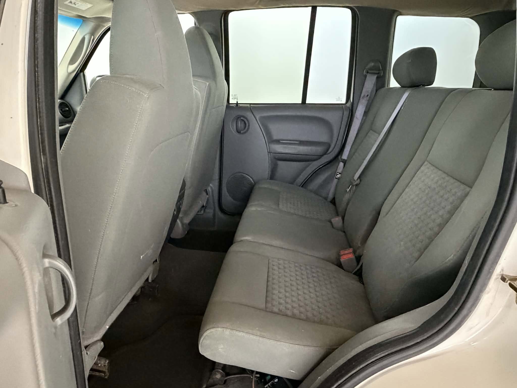 Used 2006 Jeep Liberty Sport AWD/4WD image 11
