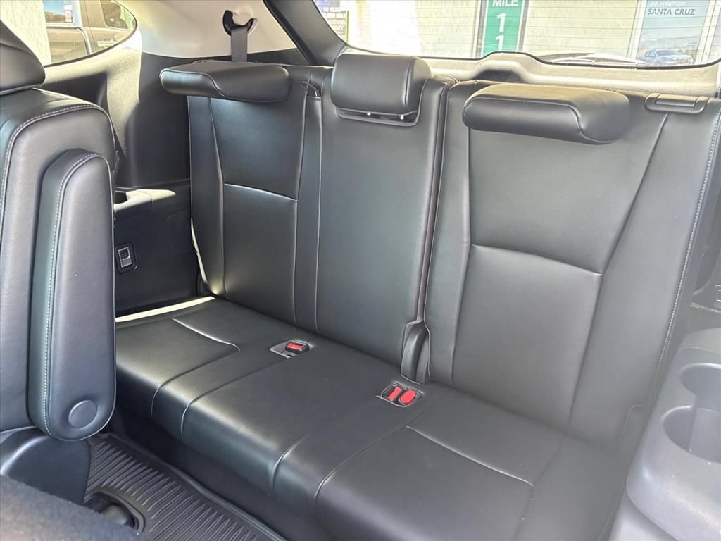Used 2023 Toyota Highlander Limited AWD/4WD image 12