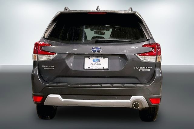 Used 2021 Subaru Forester Touring image 4
