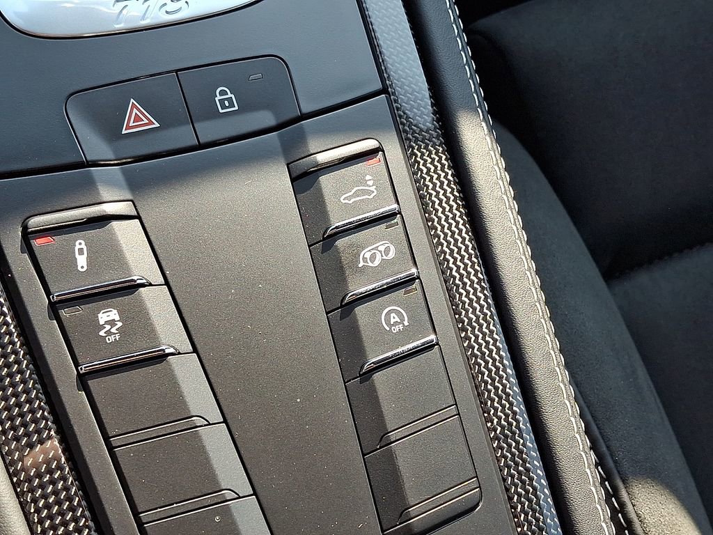 Used 2025 Porsche 718 Cayman GTS image 27