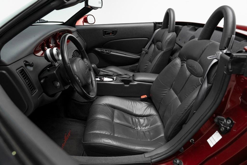 Used 2002 Chrysler Prowler image 16
