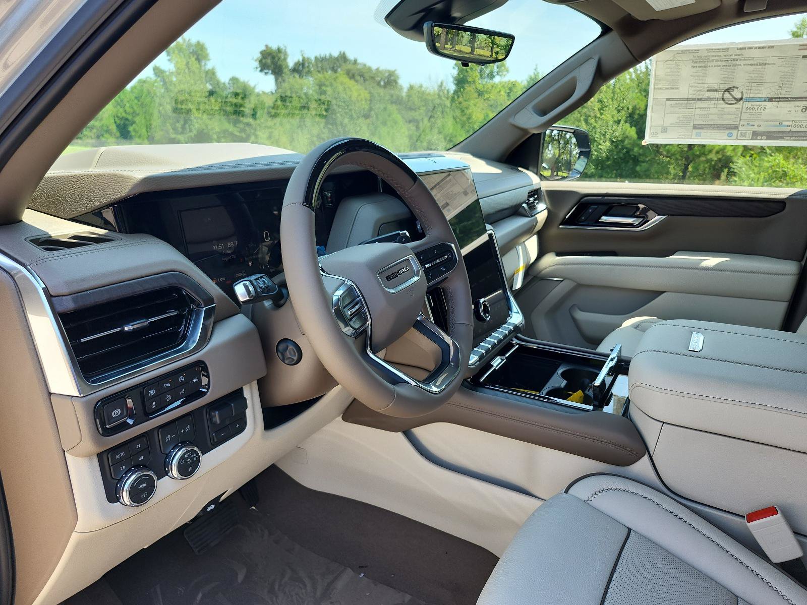 New 2026 GMC Yukon XL Denali w/ Denali Reserve Package AWD/4WD image 13