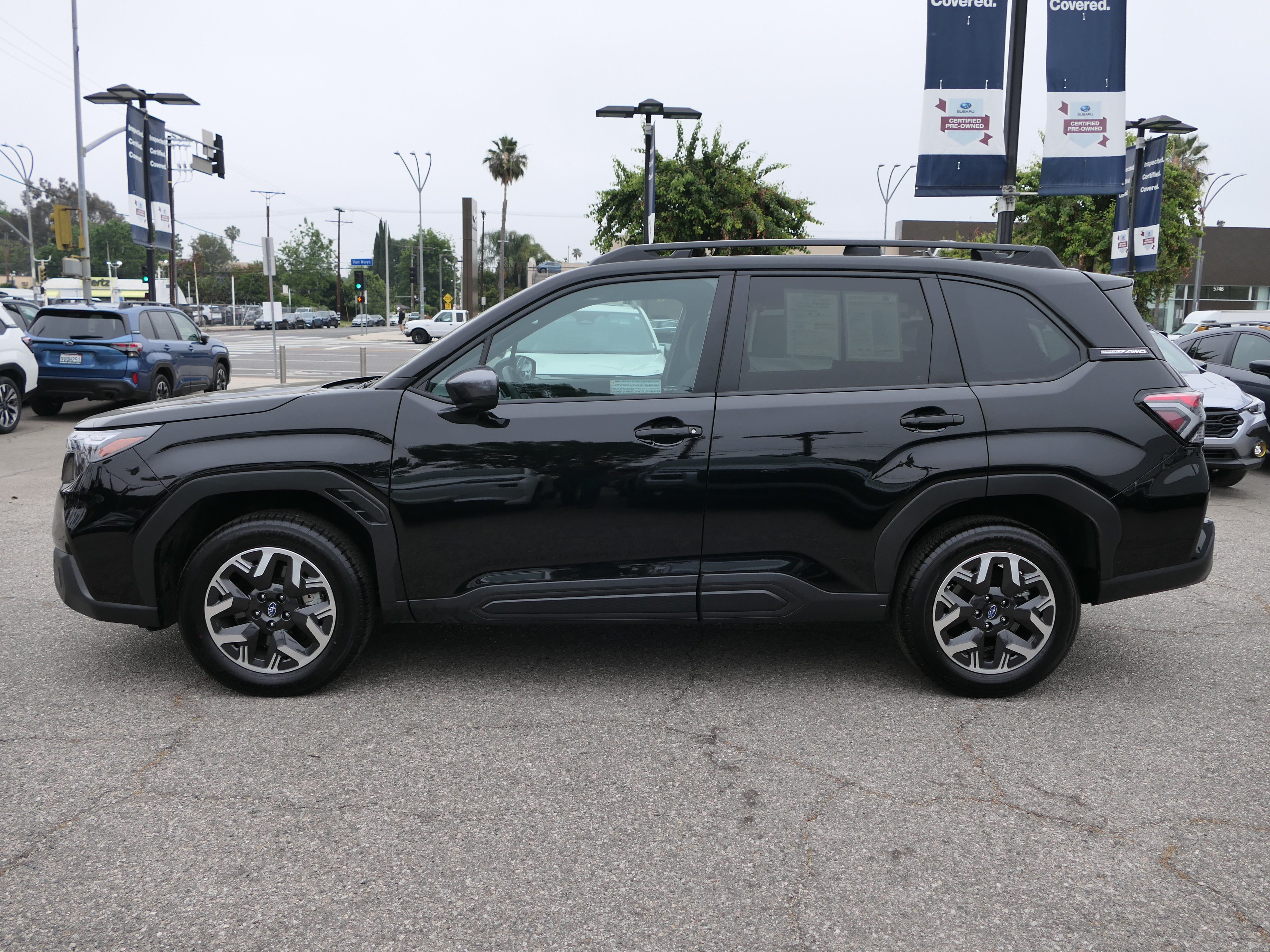 Used 2026 Subaru Forester Premium AWD/4WD image 2