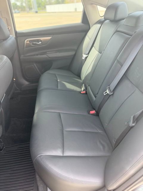 Used 2015 Nissan Altima 2.5 SL w/ Technology Package image 12