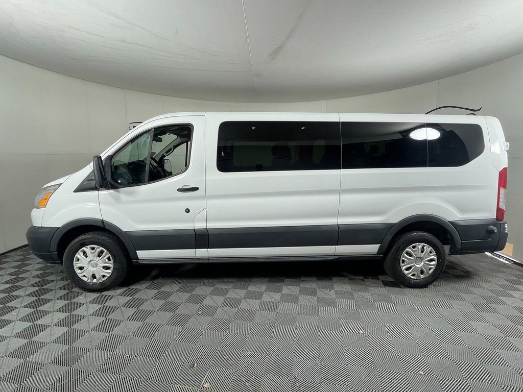 Used 2015 Ford Transit 350 XLT image 3