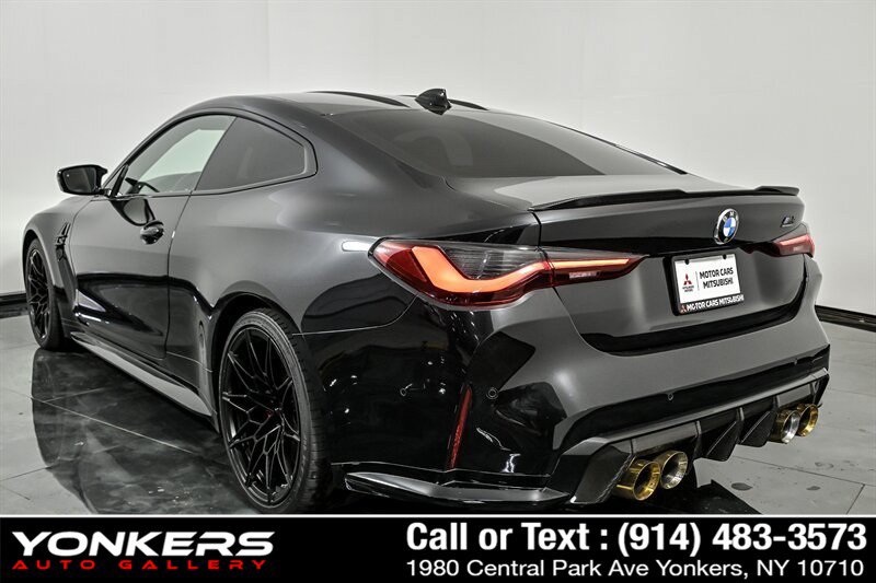 Used 2022 BMW M4 xDrive Competition w/ M Carbon Exterior Package AWD/4WD image 3